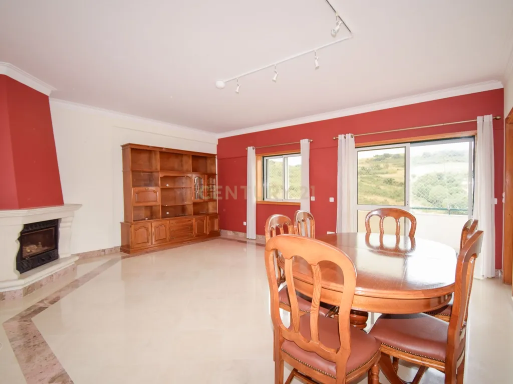 Apartamento T3 em Loures com Garagem - Image 6