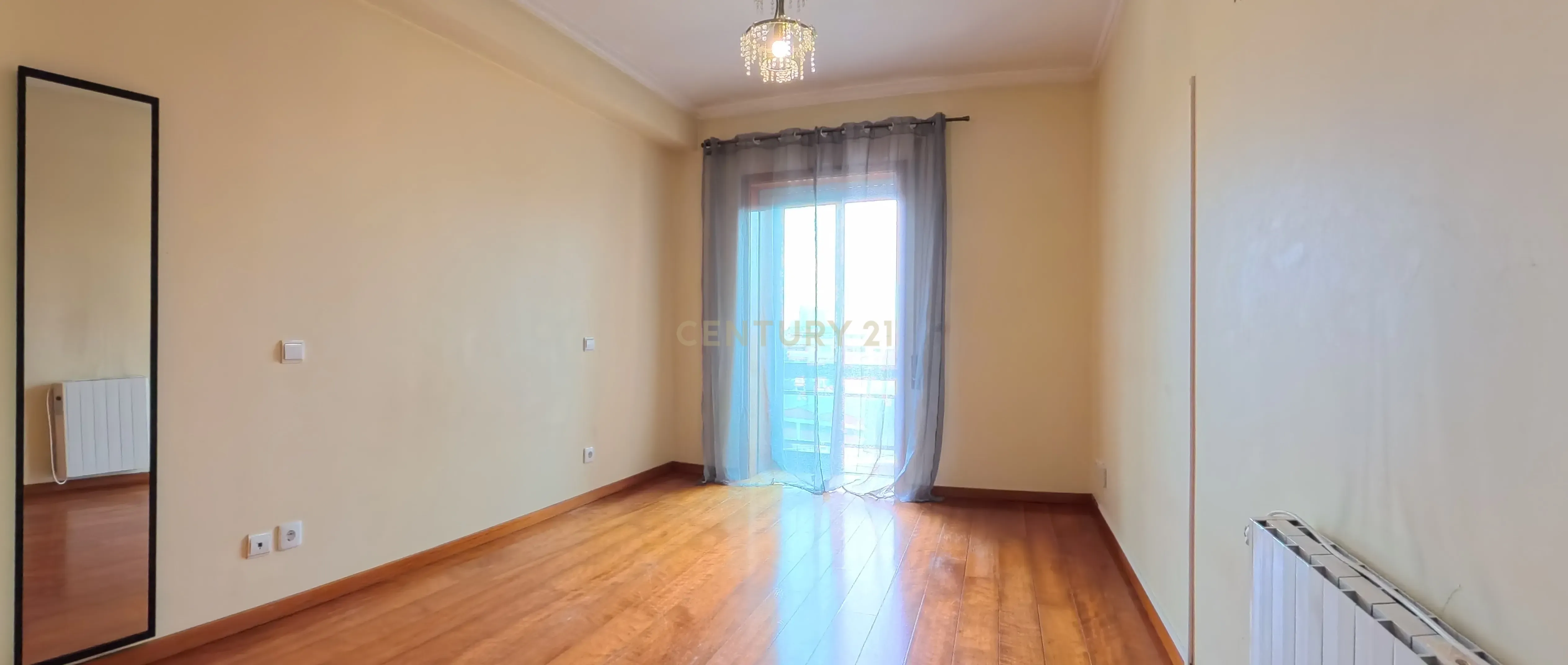 Fotografia 11 de Apartamento T2 com Piscina,  junto ao Hospital da Luz