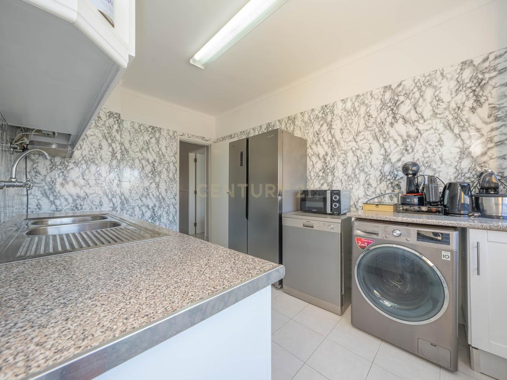 Apartamento T3 no Monte Belo Norte, em Setúbal - Image 6
