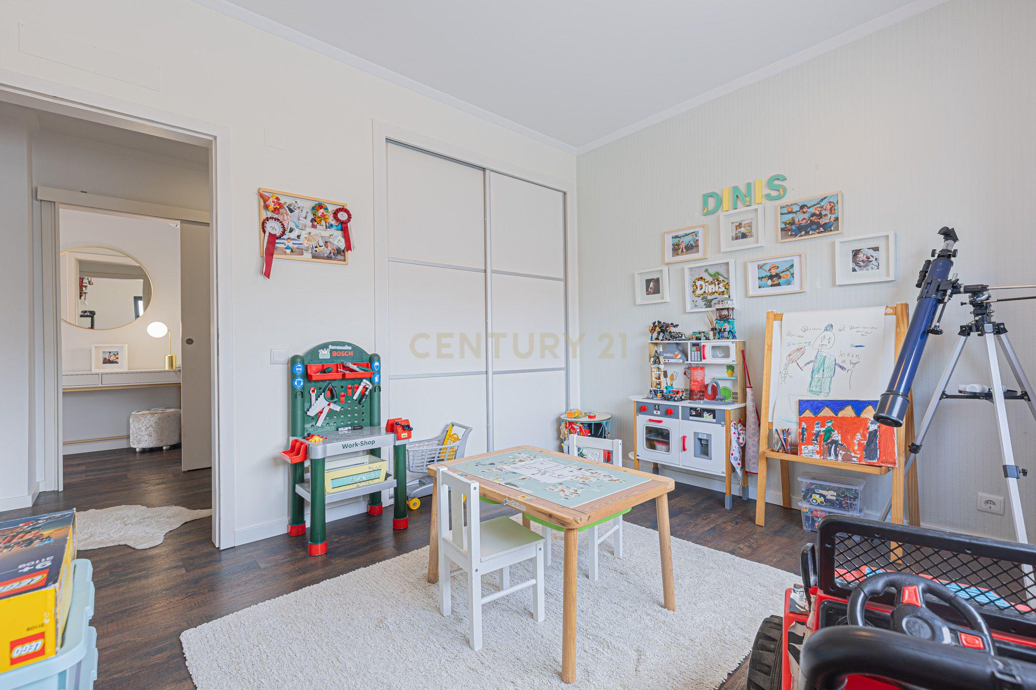 Moradia Térrea T4 em Setúbal - Image 30