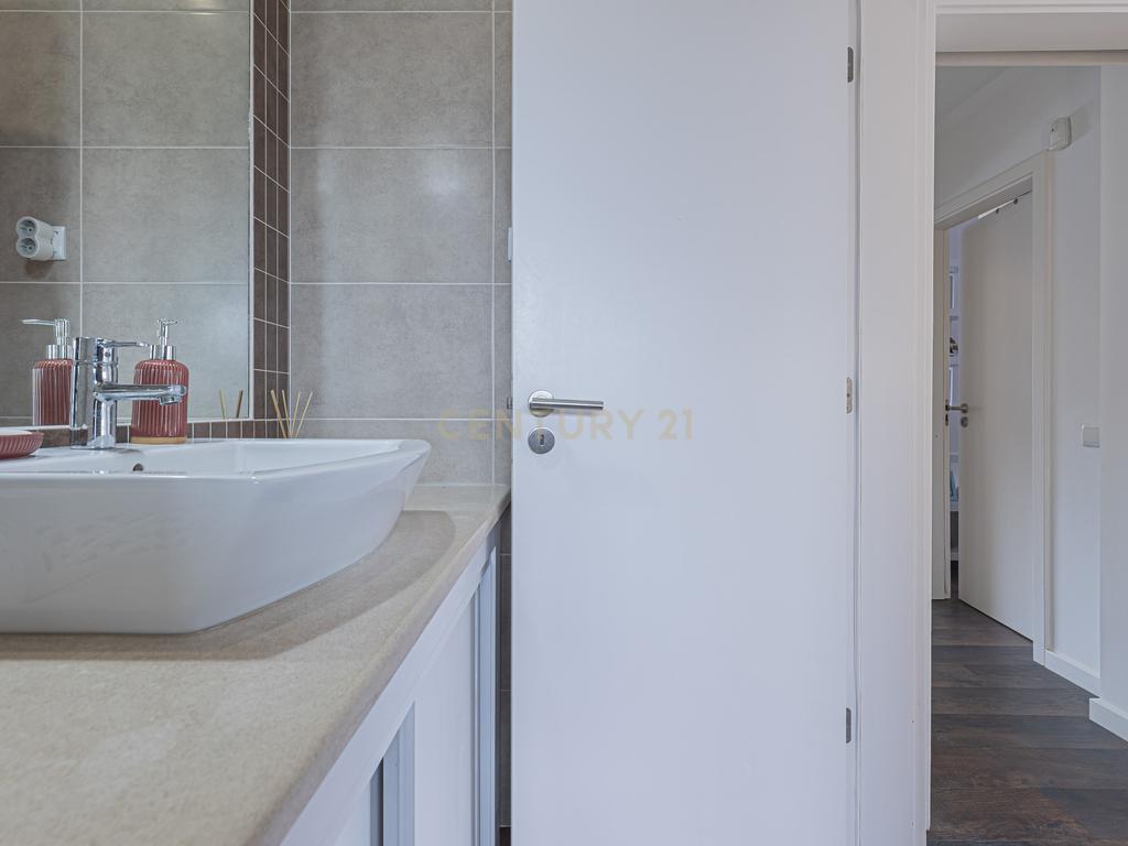 Moradia Térrea T4 em Setúbal - Image 35