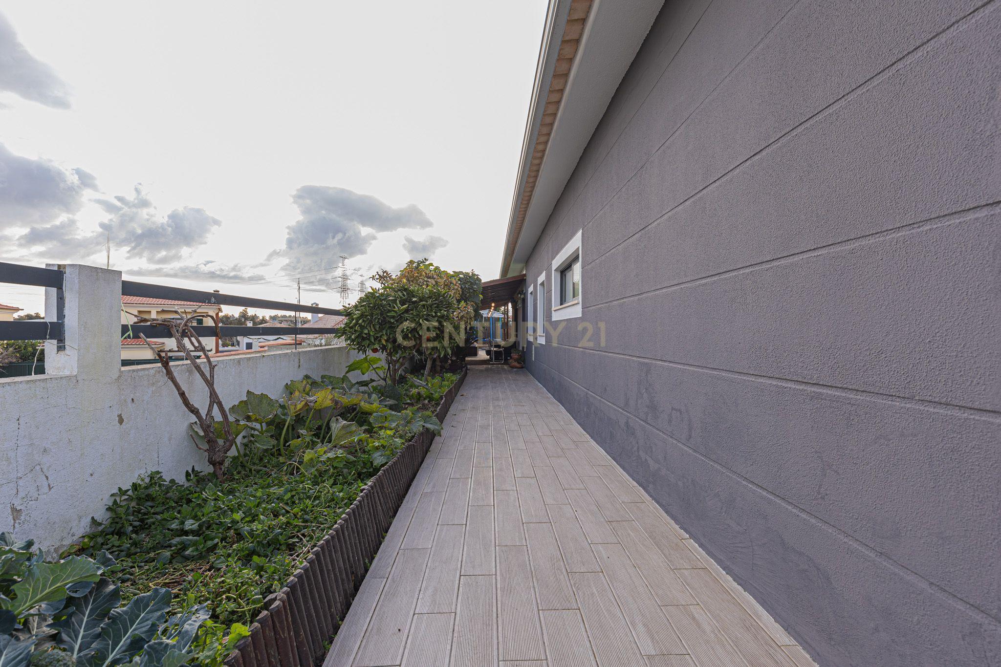 Moradia Térrea T4 em Setúbal - Image 83
