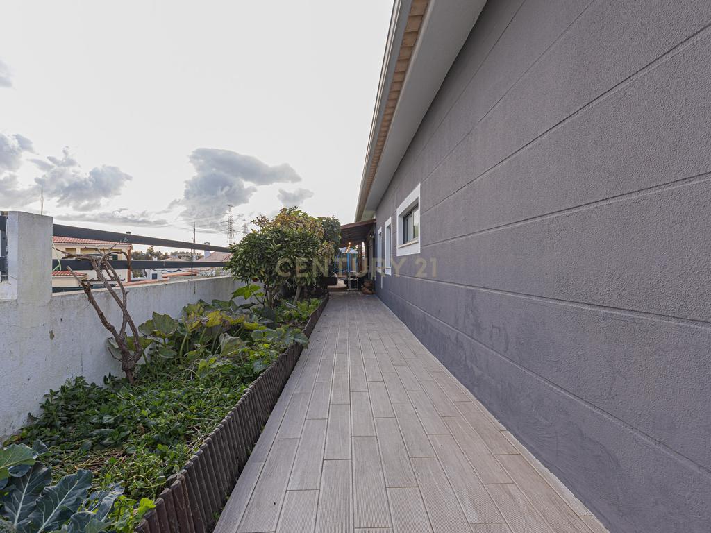 Moradia Térrea T4 em Setúbal - Image 83
