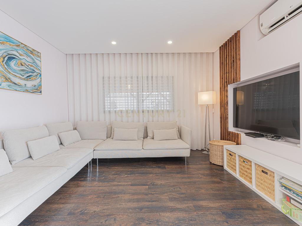 Moradia Térrea T4 em Setúbal - Image 58