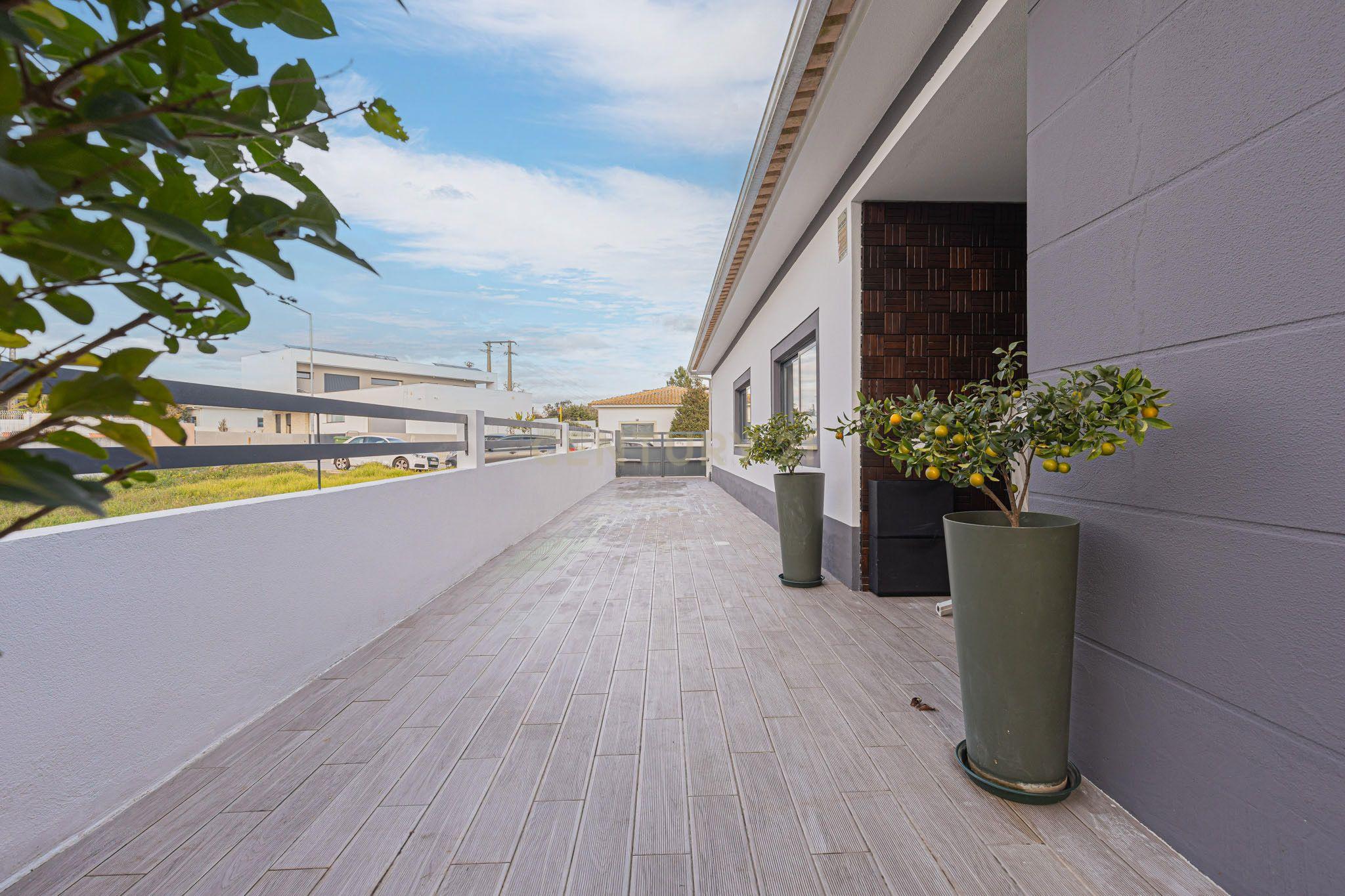 Moradia Térrea T4 em Setúbal - Image 7