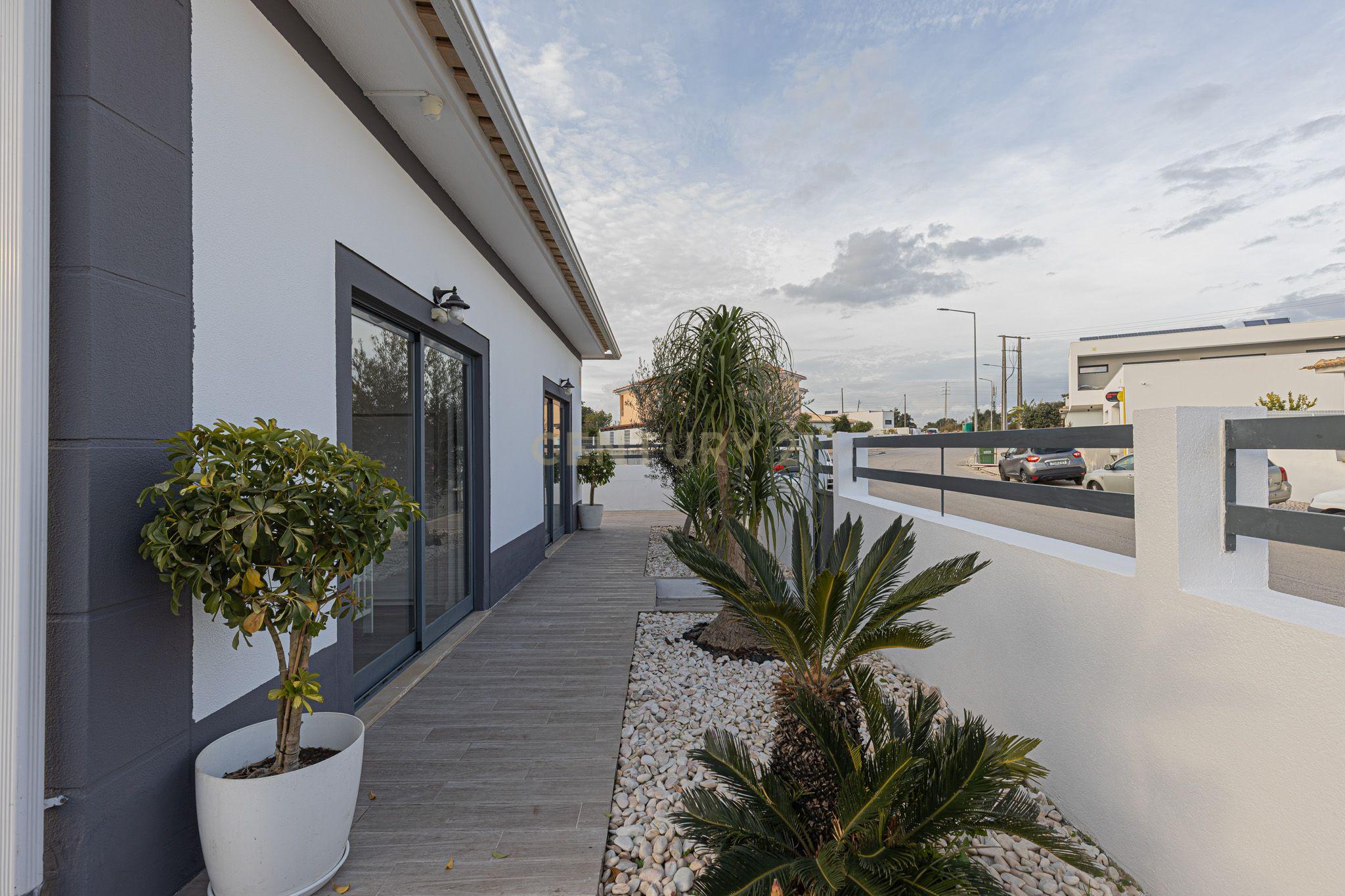Moradia Térrea T4 em Setúbal - Image 85