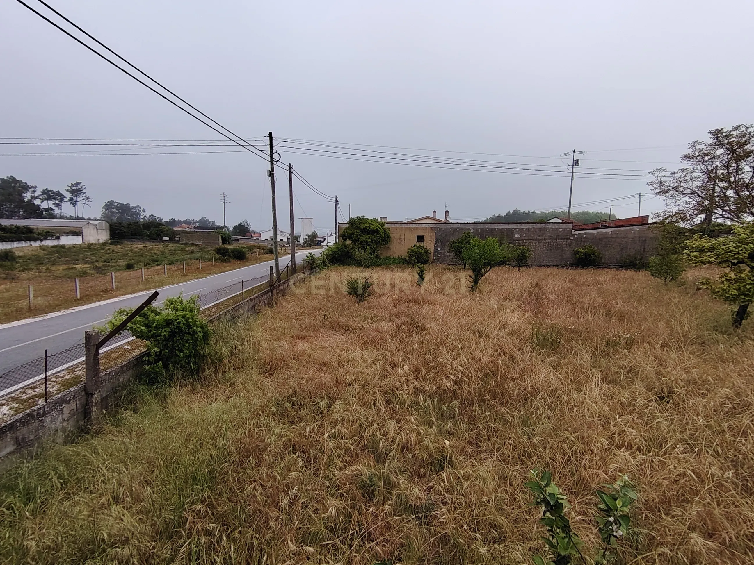 Fotografia 11 de Lote com Viabilidade de Construção — Total 402 m²