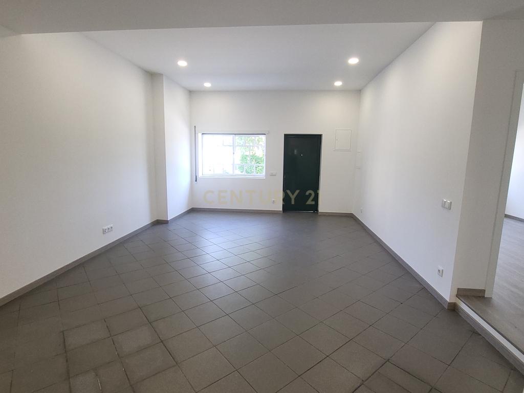 Arrendamento de apartamento T2 renovado com suite - Cova do Ouro - Coimbra - Image 6