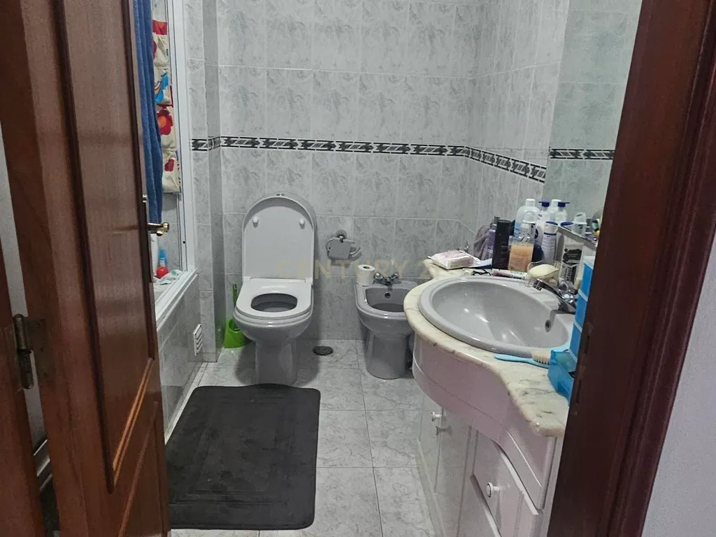 Apartamento T2 em Marinha Grande - Oportunidade Única! - Image 6