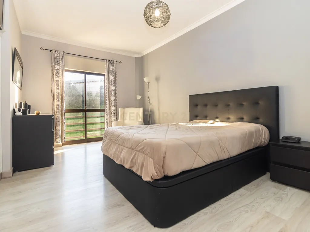 Viva com conforto no coração de Setúbal – Excelente Apartamento T3 nos Pinheirinhos - Image 30