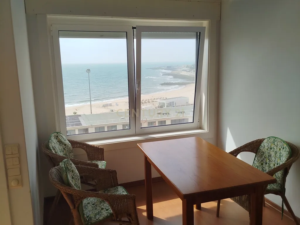 Apartamento T2 Mobilado com Vista Mar e parqueamento 1 carro - Image 9