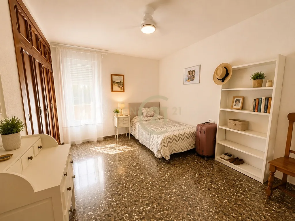!! Habitação de 265 m² na Avenida Andalucía, Málaga !! - Image 24