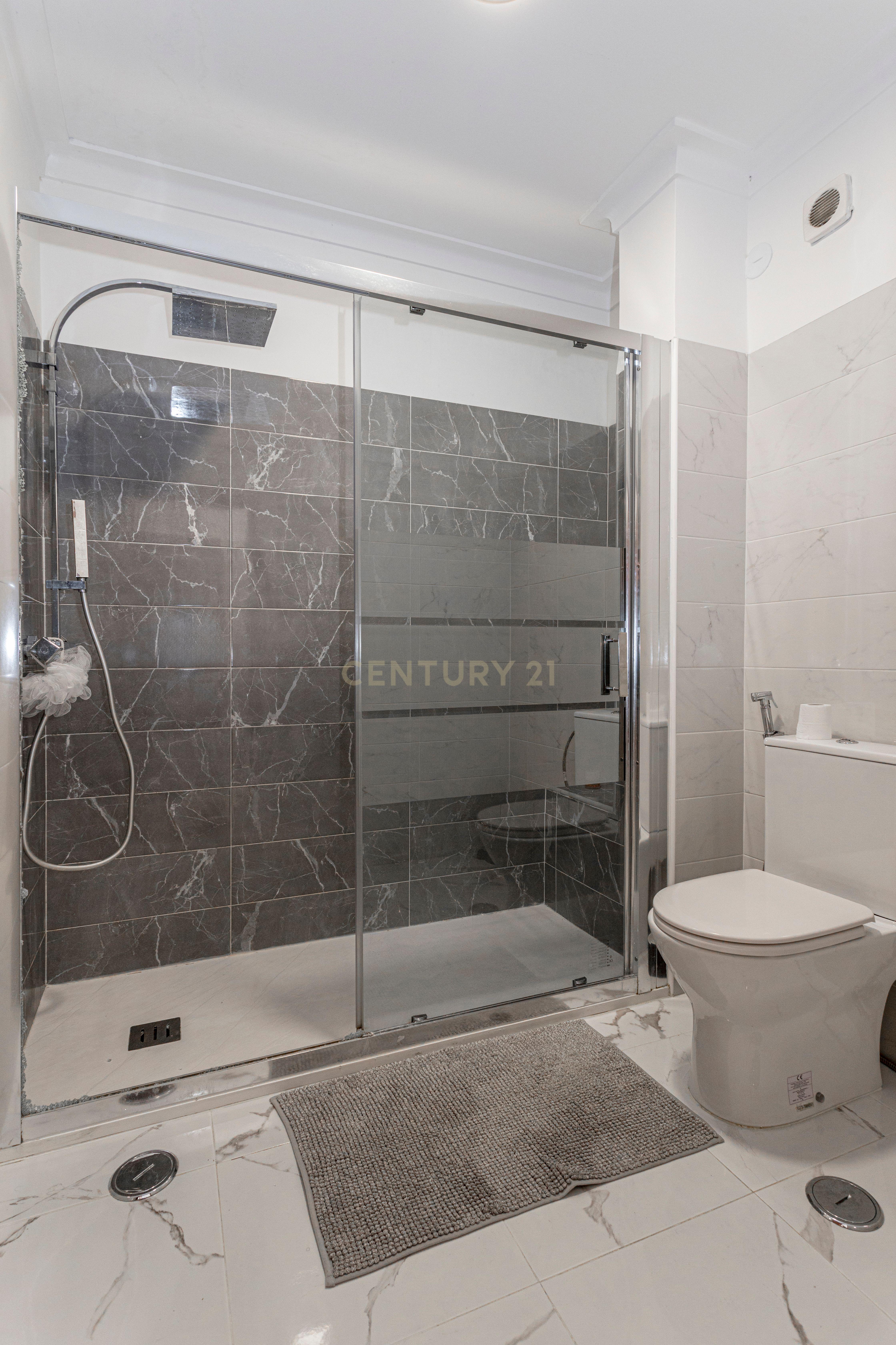 Apartamento T2+1 – Como Novo – Rinchoa, Rio de Mouro - Image 9