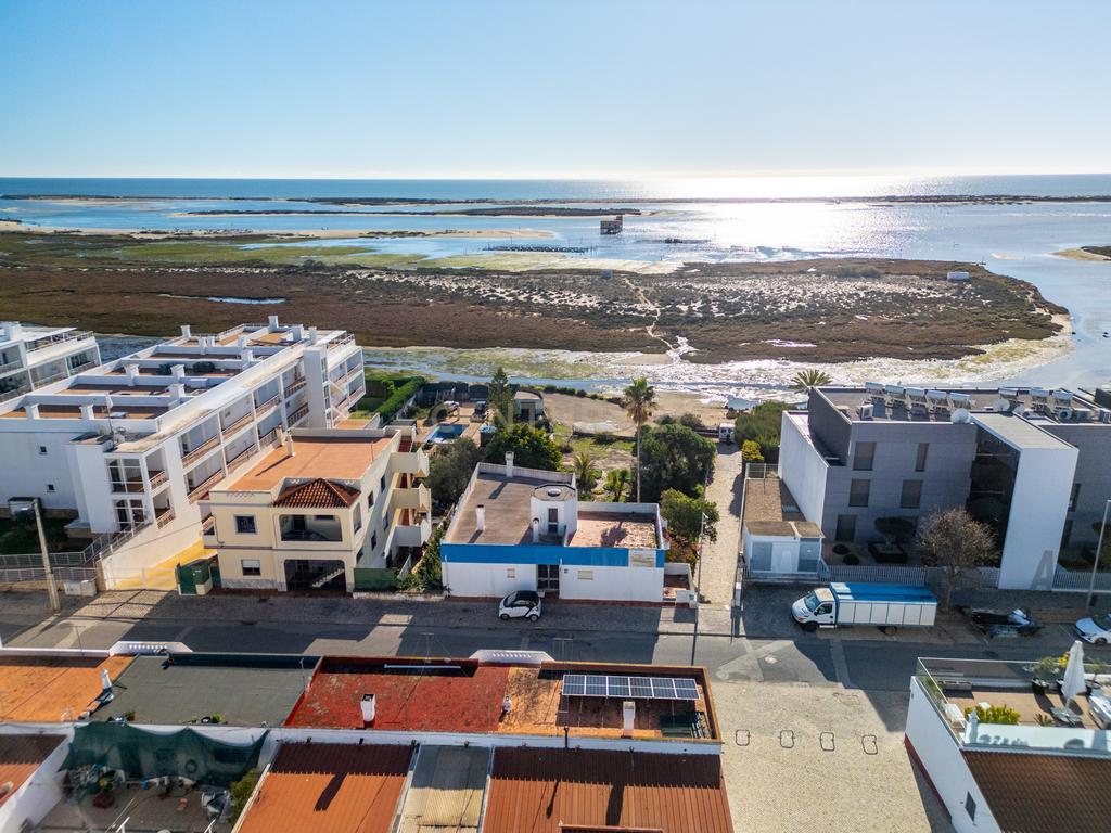 Terreno Urbano na 1.ª Linha da Ria Formosa com Projecto em Aprovação – Fuseta - Image 8