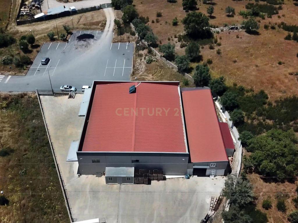 Edifício, Armazéns e Atividade Industrial. - Image 34