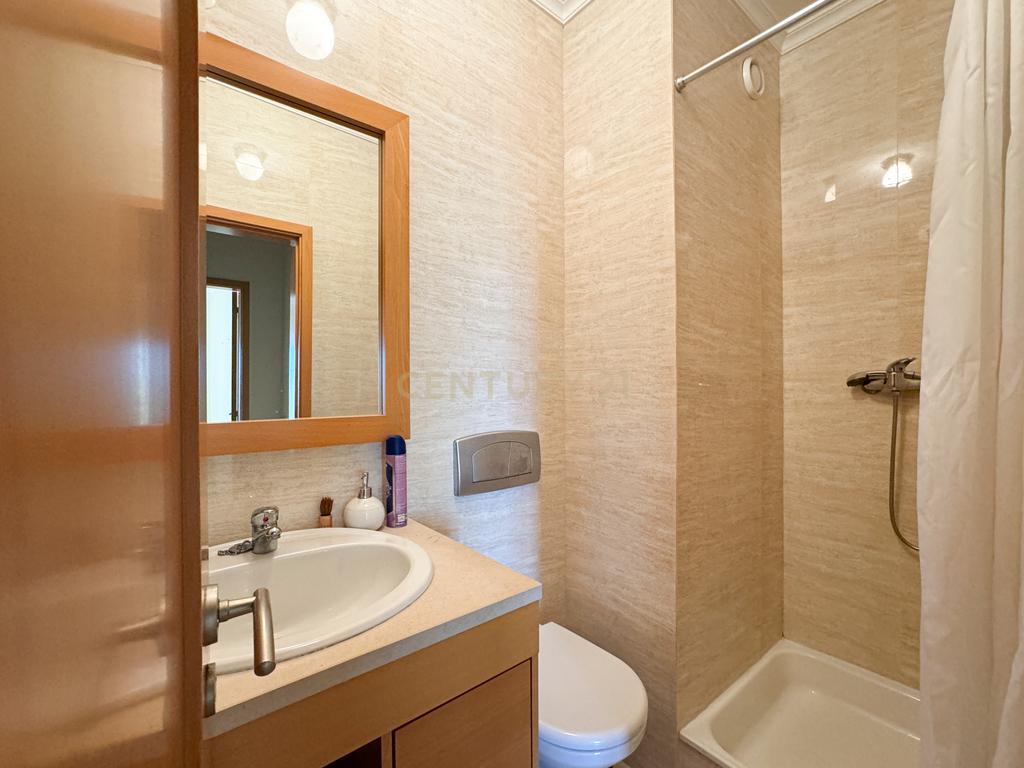 Apartamento T2 Mobilado e Equipado com Piscina e Garagem no Alto do Quintão, Portimão - Image 15