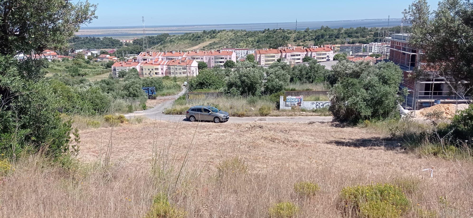 Fotografia 6 de Terreno Urbano com Vista Rio em Vialonga