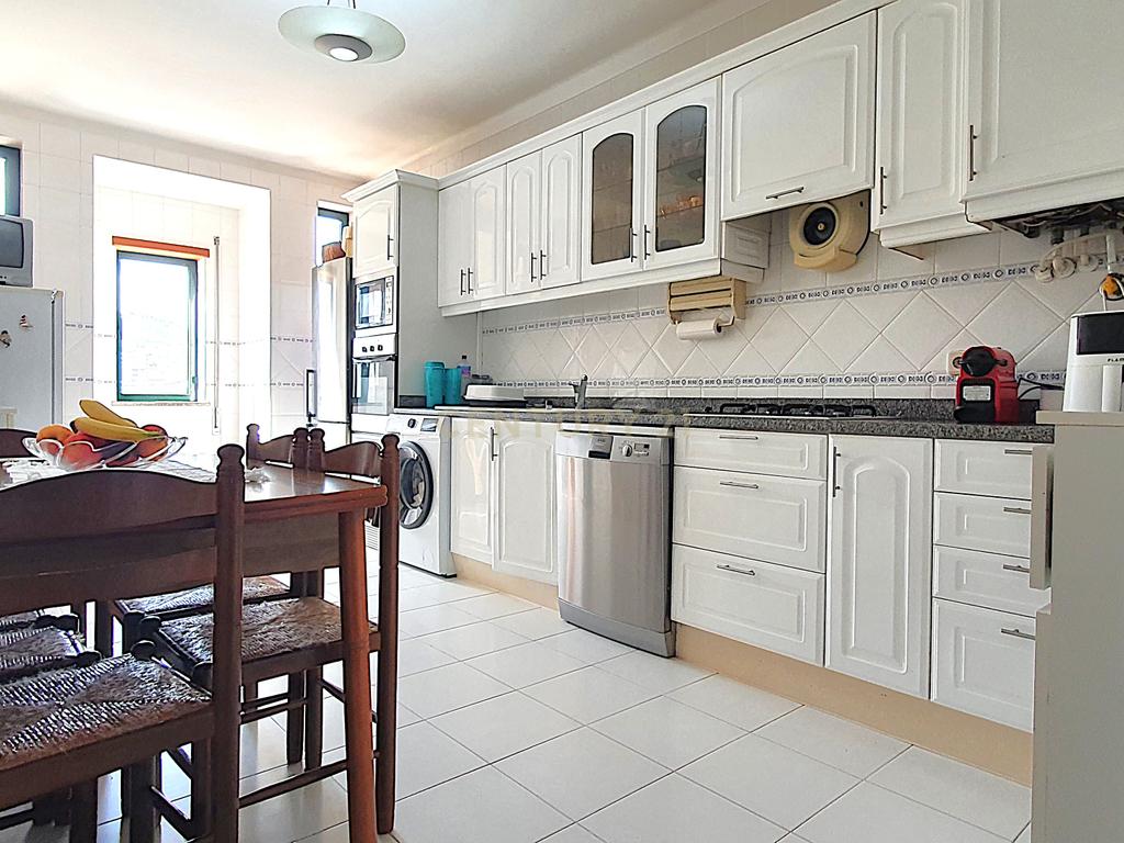 Apartamento T2 Centro da Cidade I  Garagem I Elevador - Image 9