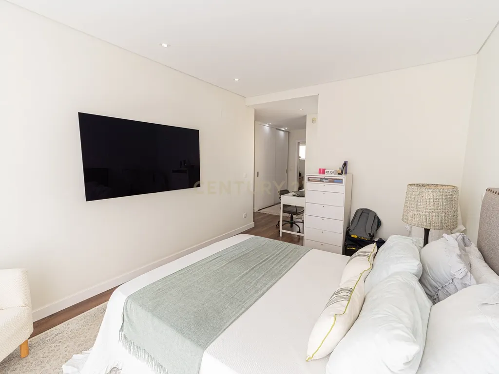 Moradia Geminada T4 em Carcavelos, Sassoeiros - Image 45