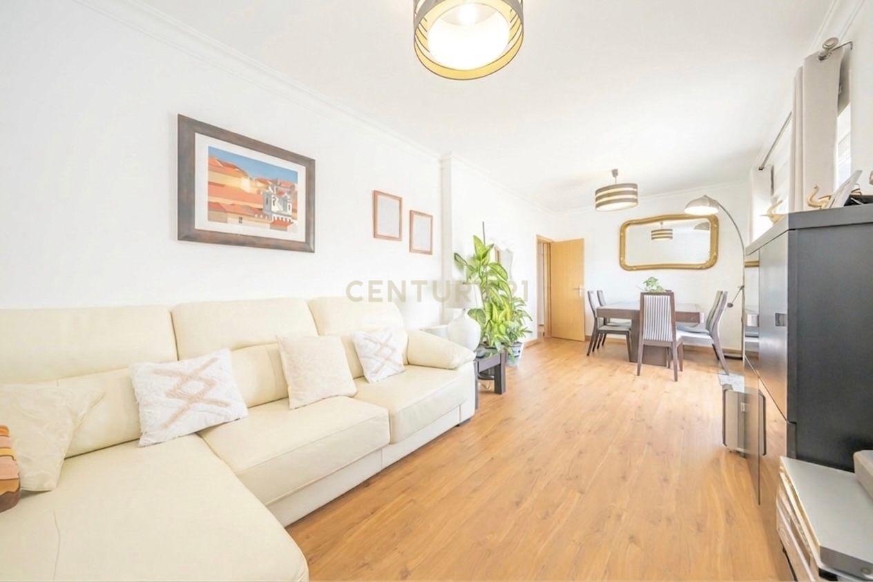 Fotografia 9 de Apartamento Único com 268m2 no Último Andar com Terraço Extraordinário em Setúbal