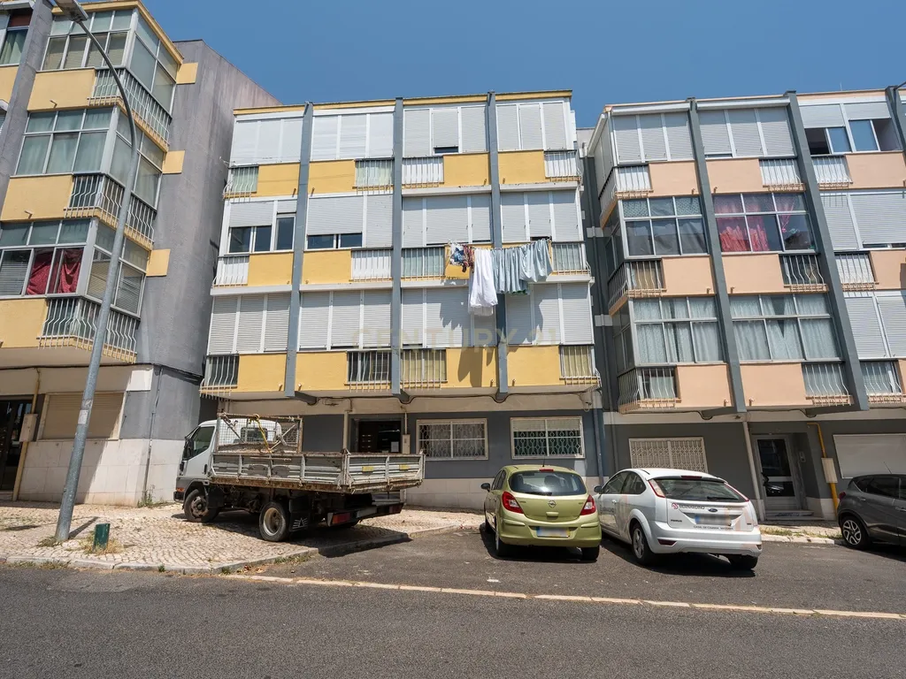 ** APARTAMENTO T2 NA AMADORA, PERTO DO METRO E DO COMBOIO ** - Image 26