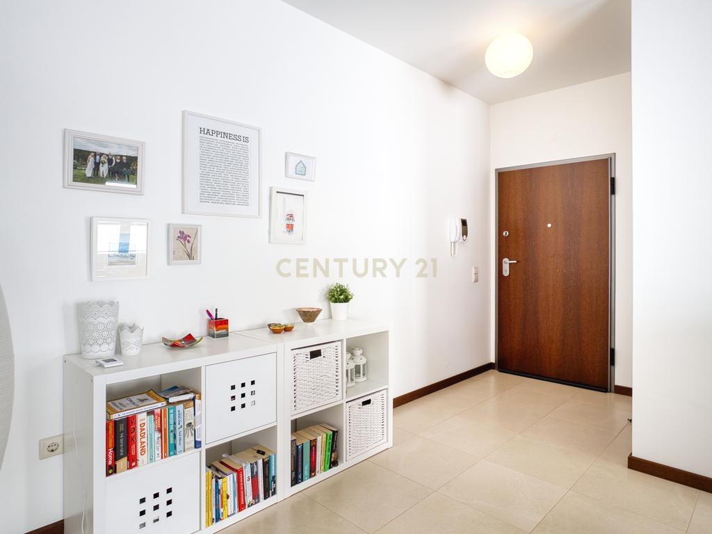 Apartamento T2 em Condomínio Fechado com Piscina e Jardins – Pederneira, Nazaré - Image 10
