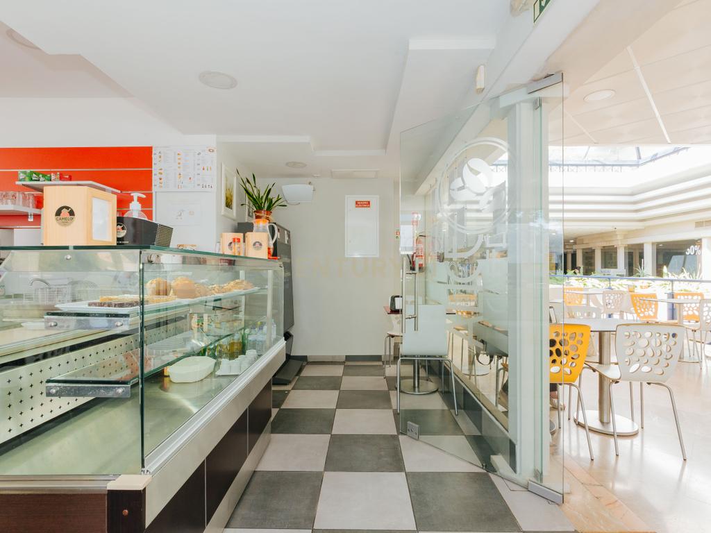 Venda e Trespasse de dois espaços comercial afetos a restauração na Avenida João XXI - Image 10