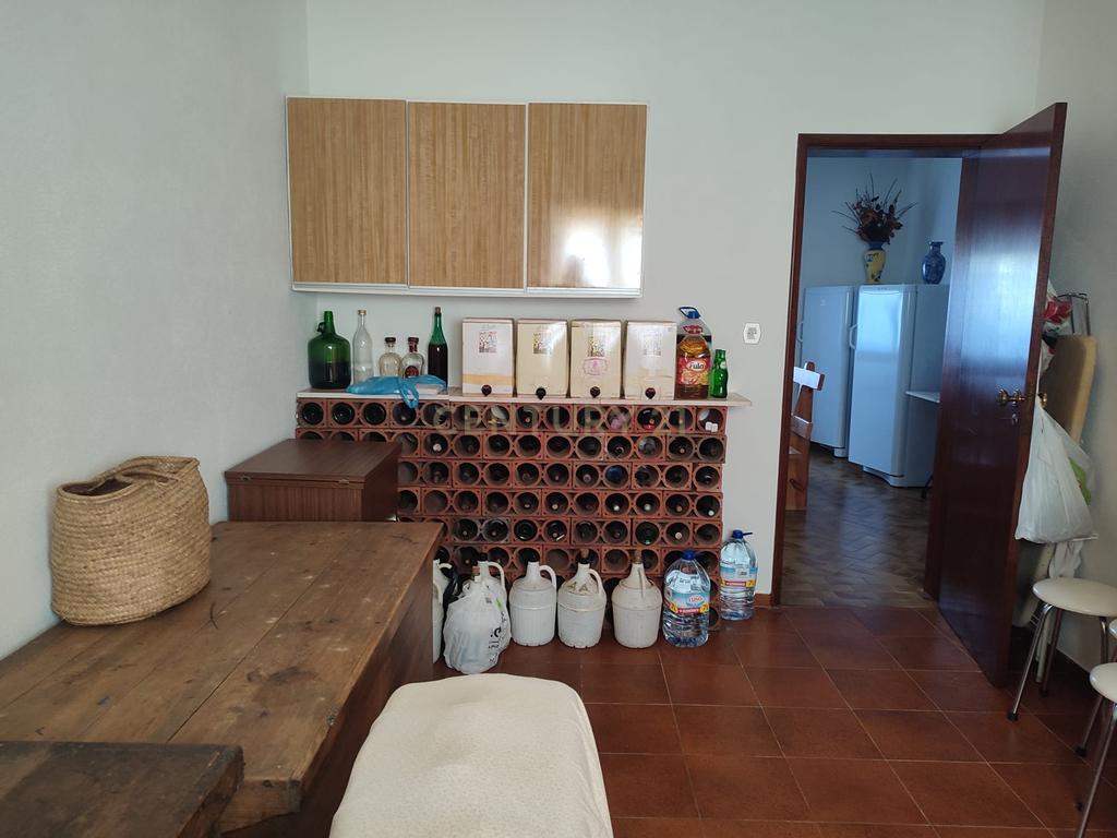 Moradia T4 totalmente mobilada, com garagem,  Mílrico, Oleiros - Image 17