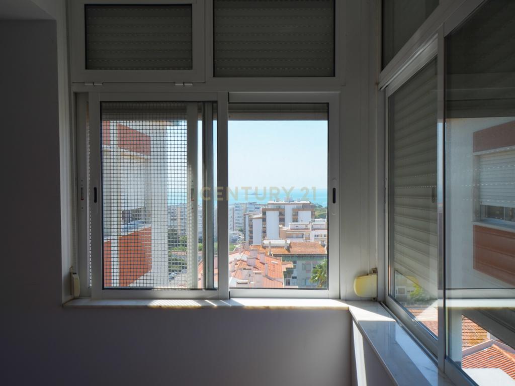 ✨ Apartamento T3* com Vista Mar e Rio em Oeiras ✨ - Image 11