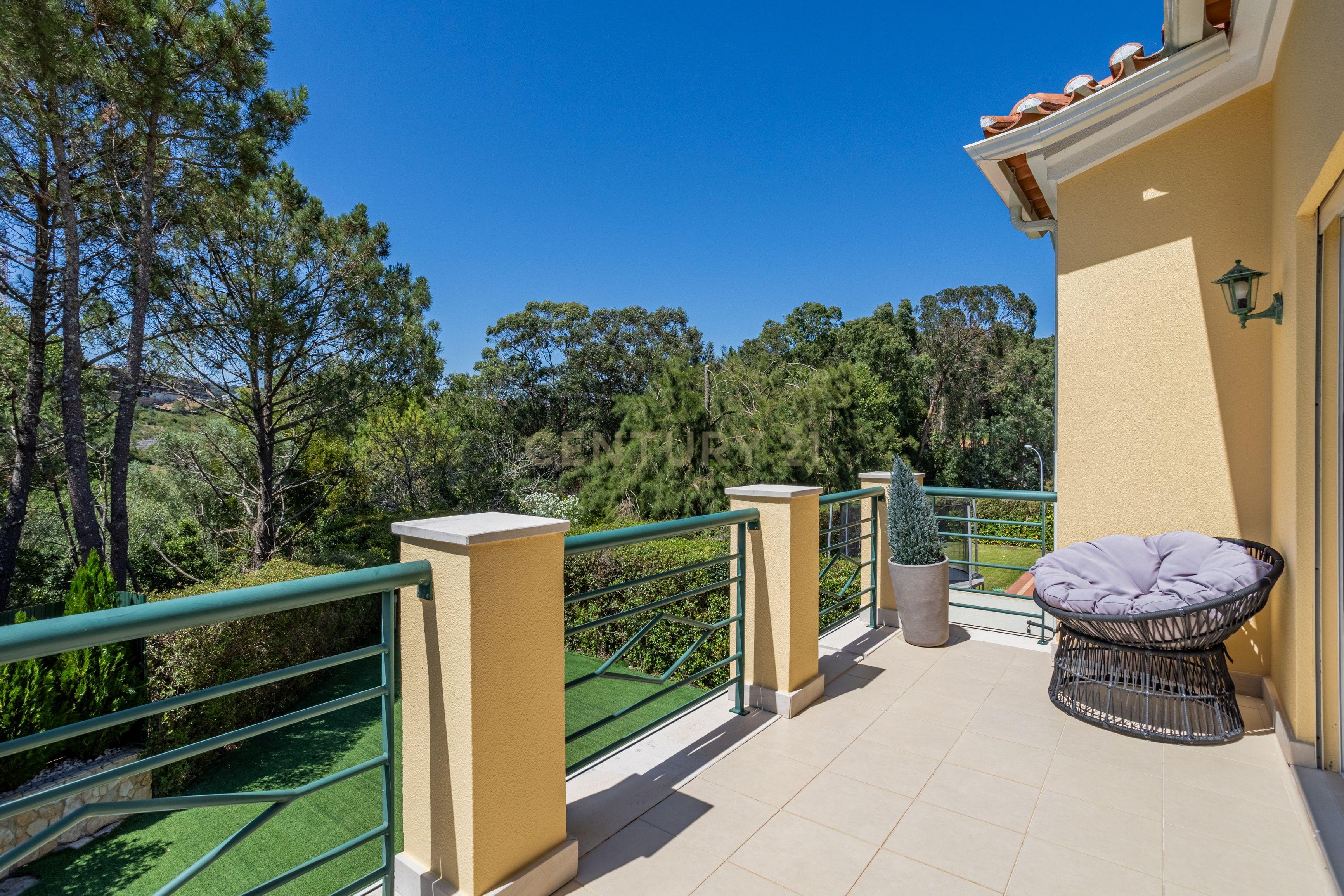 Fotografia 6 de Exclusiva Moradia T4 de Luxo | Condomínio Privado | Piscina Privativa | Projeto de Design de Interiores | Belas Golfe Residence