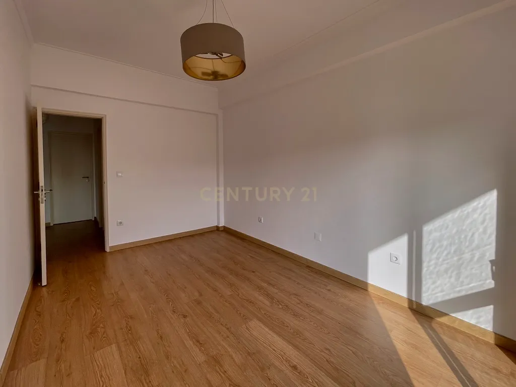T2 para Arrendamento em Corroios – Conforto, Modernidade e Localização Privilegiada - Image 21