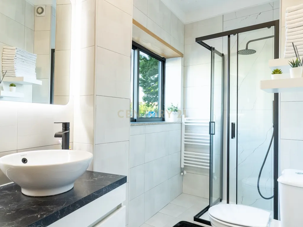Apartamento T2 moderno em Braga - Image 8