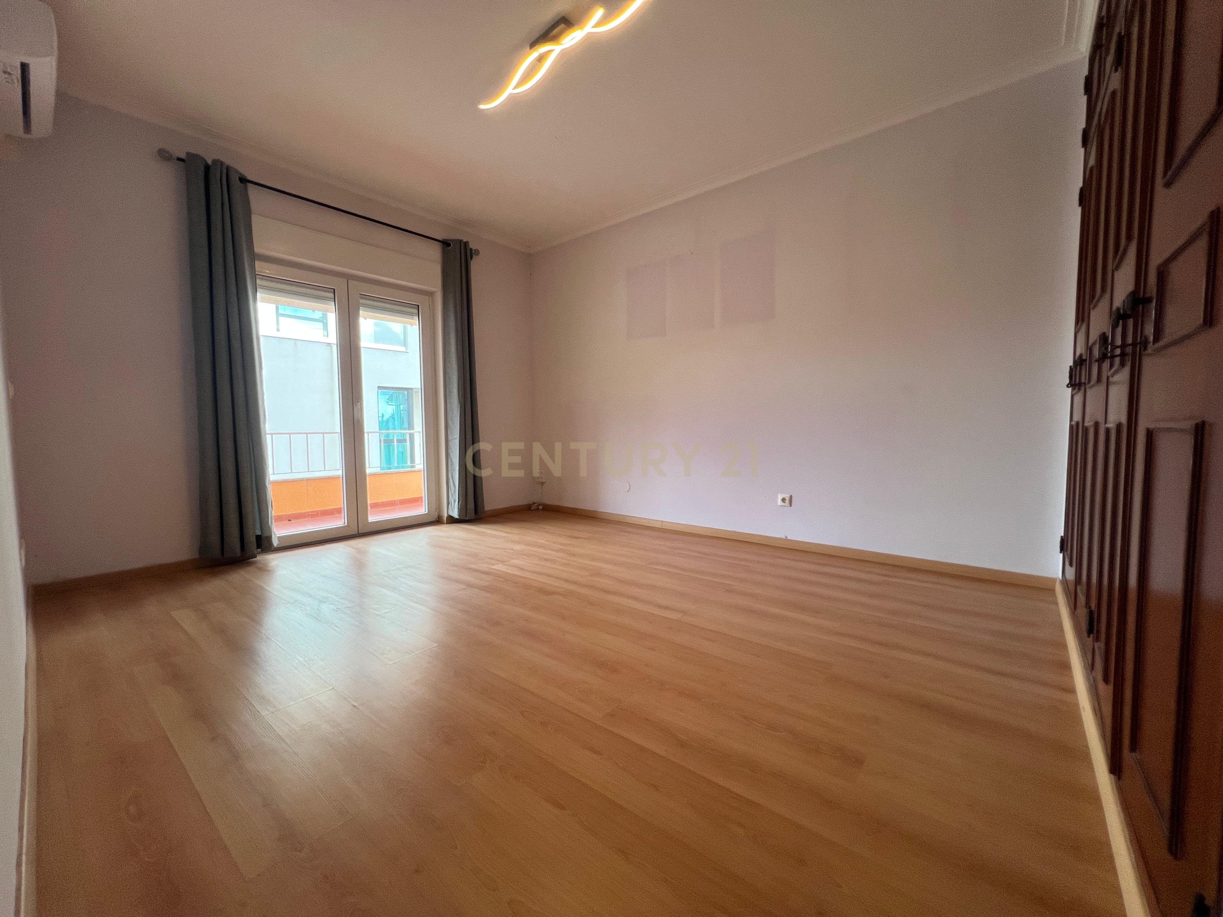 Fotografia 10 de Moradia T3 com Garagem – Penedo, São Domingos de Rana (Cascais)
