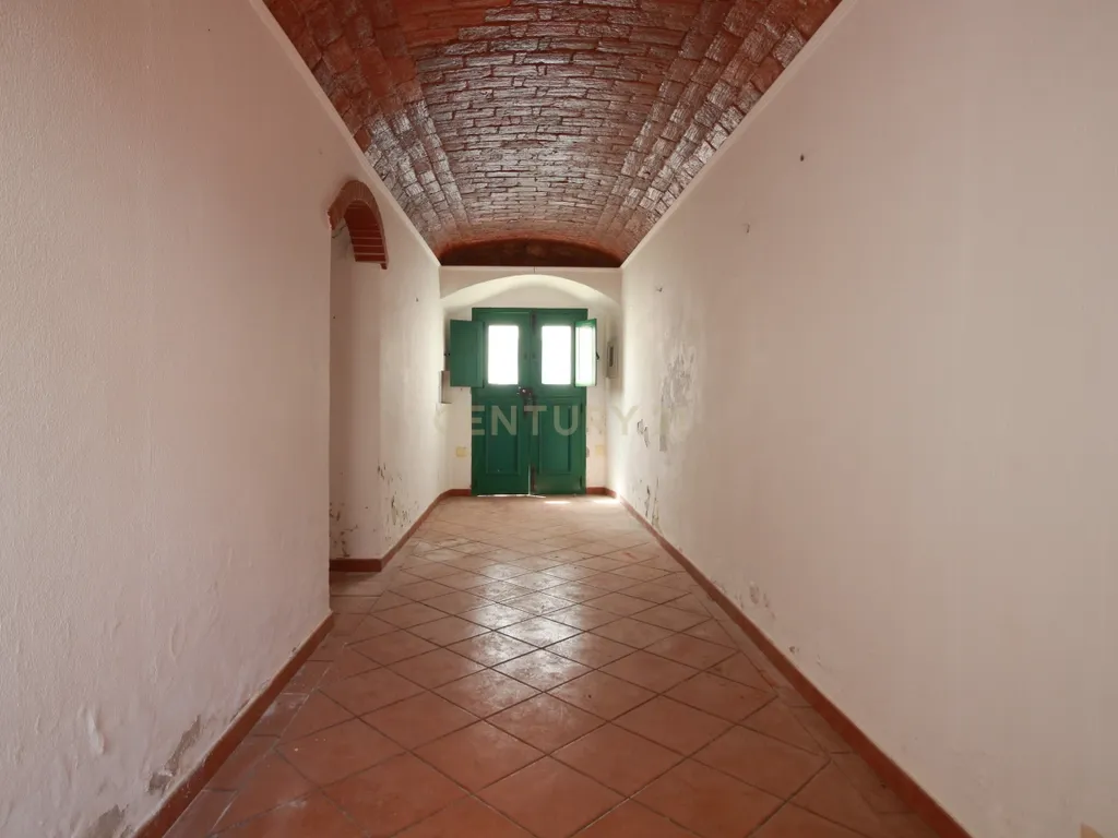 Apartamento e arrumos para venda em Borba - Image 9