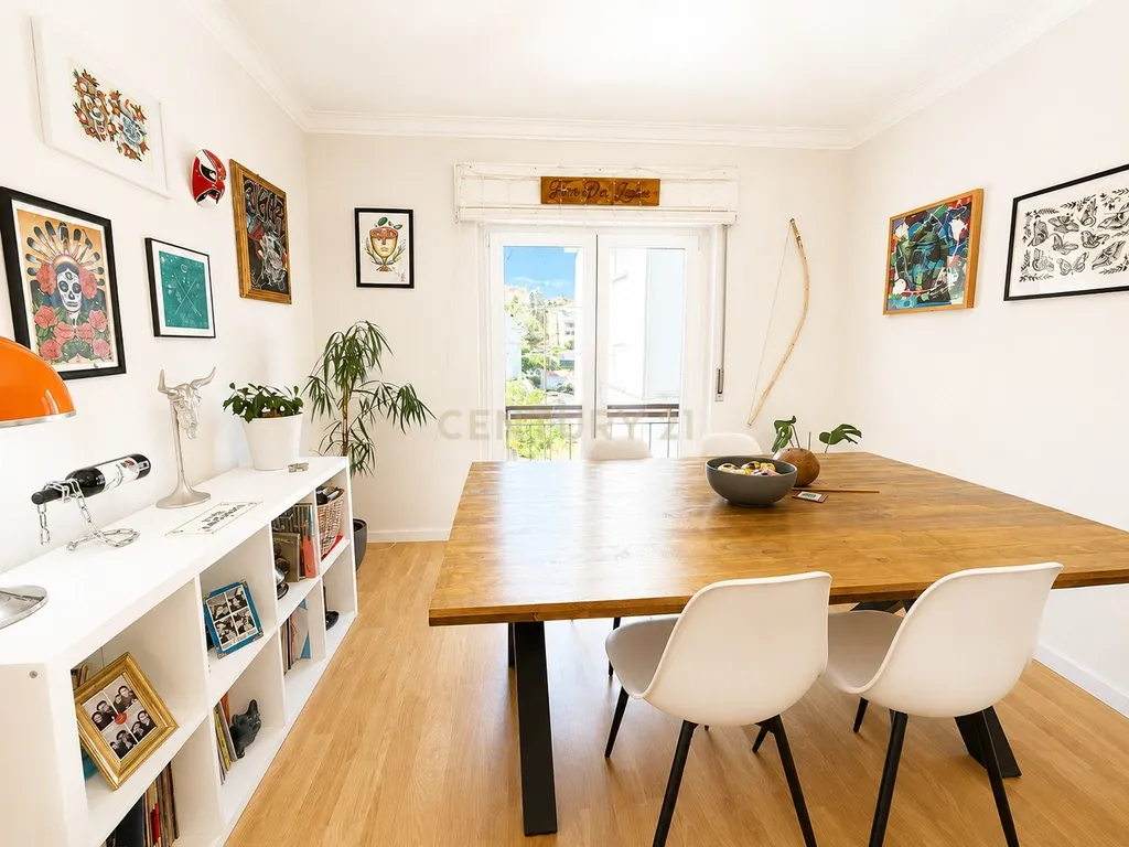 Apartamento T2 Renovado | Fontainhas | Cascais - Image 10