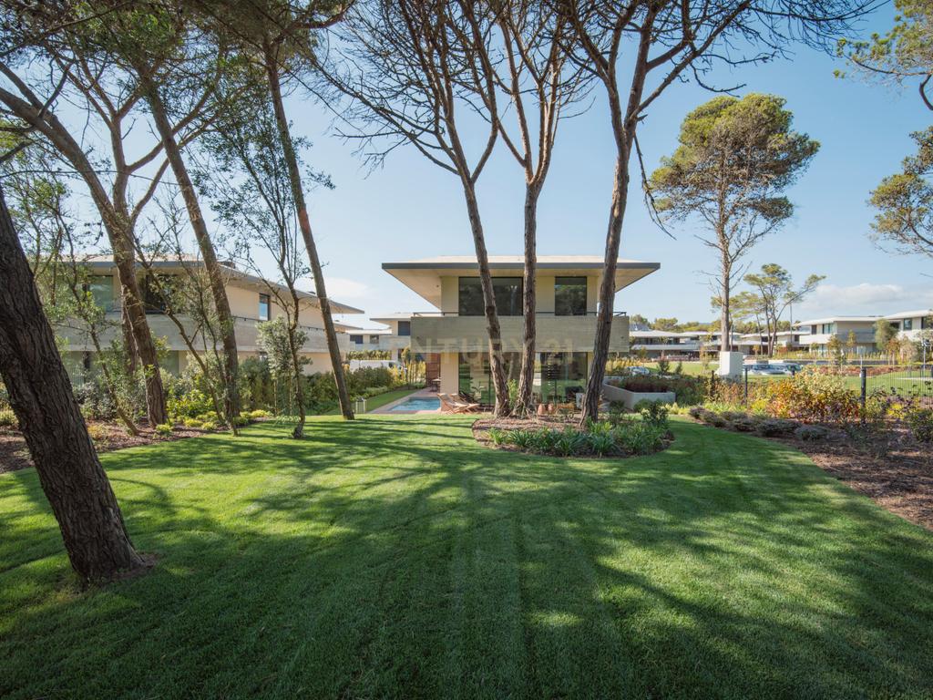 Moradia T4 com Terreno de 1.030m2 em Condomínio Fechado  - Image 33