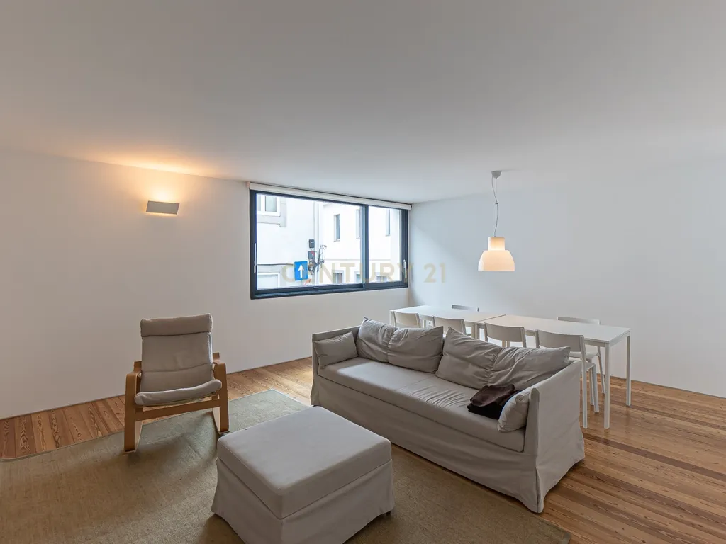 Apartamento T2 com 149 m2 - Centro Histórico de Matosinhos - Image 6