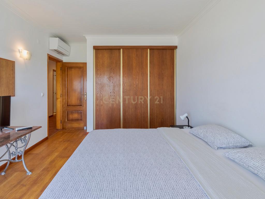 T2 Sesimbra (Castelo) - Image 16