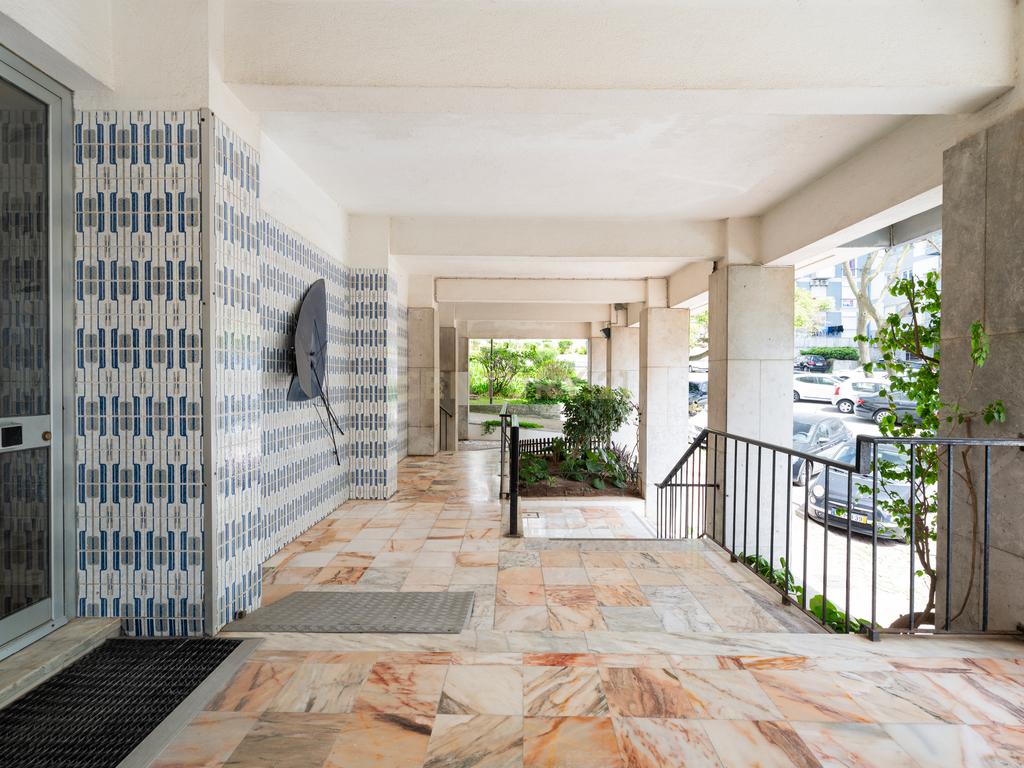 Excelente apartamento T3 em Carnaxide - Image 19