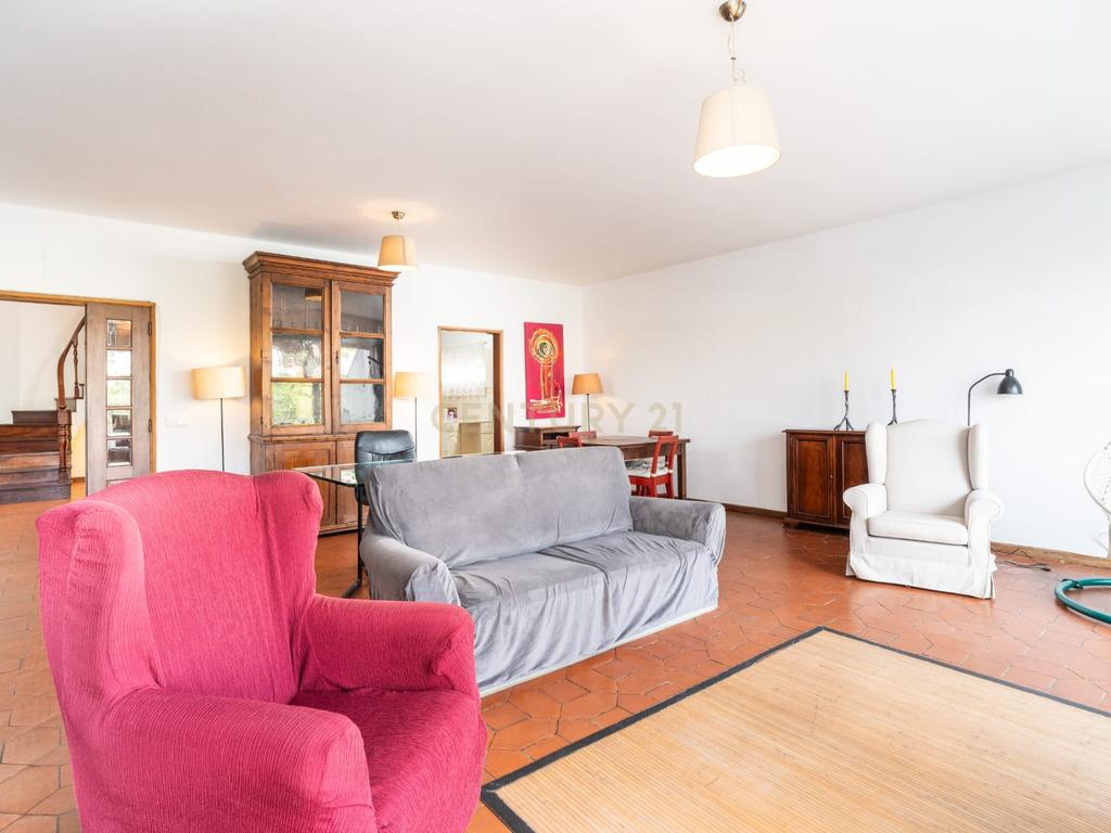 T3 Duplex com 2 Terraços, na Av. Elísio de Moura, em Coimbra - Image 4
