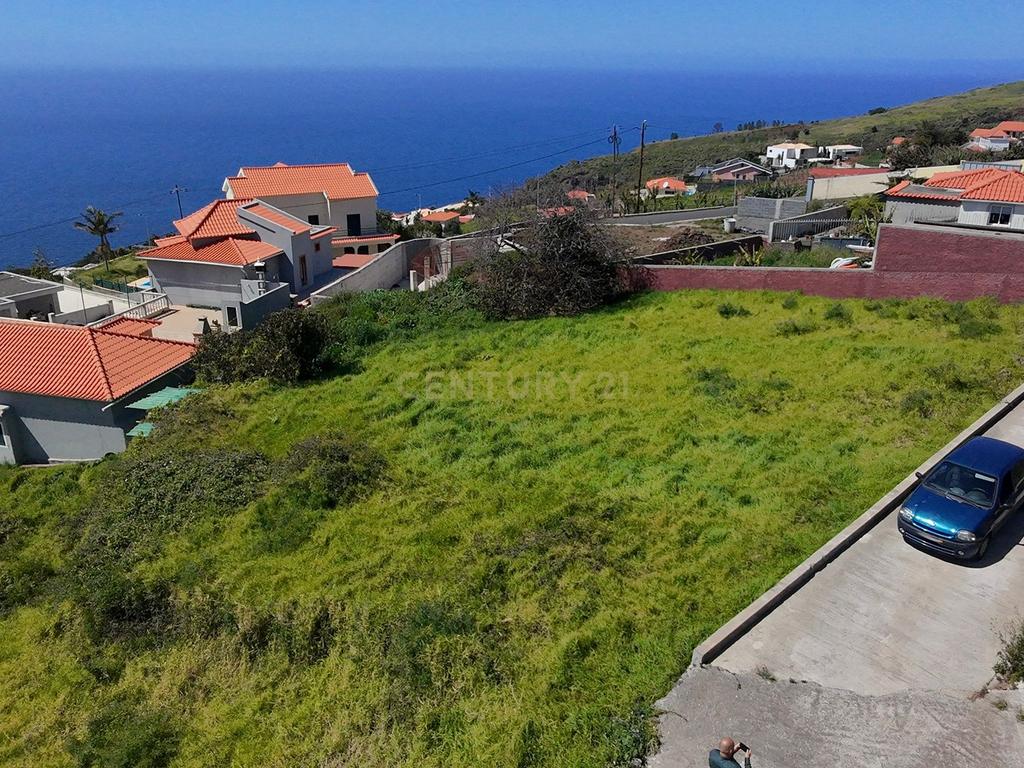 Terreno com Projeto Aprovado – Estreito da Calheta, Madeira - Image 14