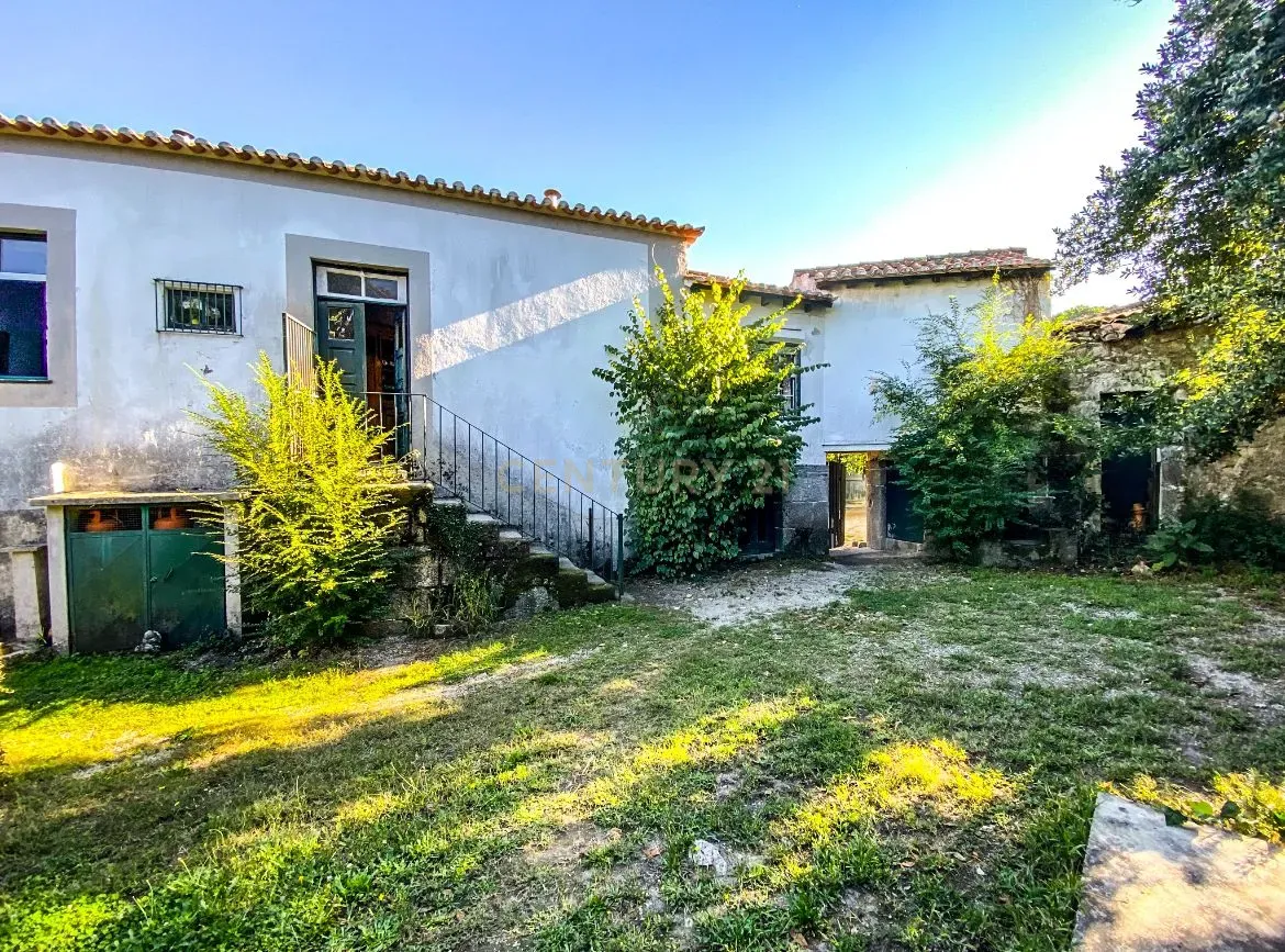 Sumptuosa e ancestral moradia para habitação particular ou turismo de habitação, com onze quartos, no centro de Oliveira do Conde, Carregal do Sal - Image 24