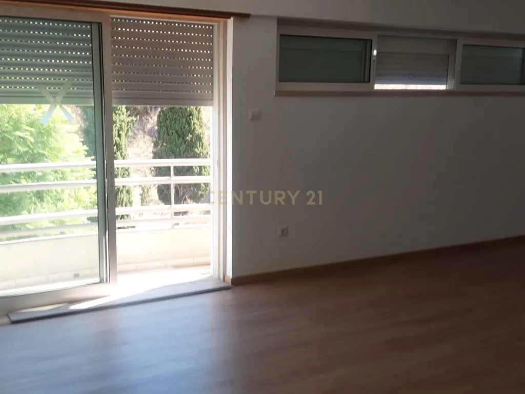 Apartamento Moderno na Ramada para Arrendamento - Image 18