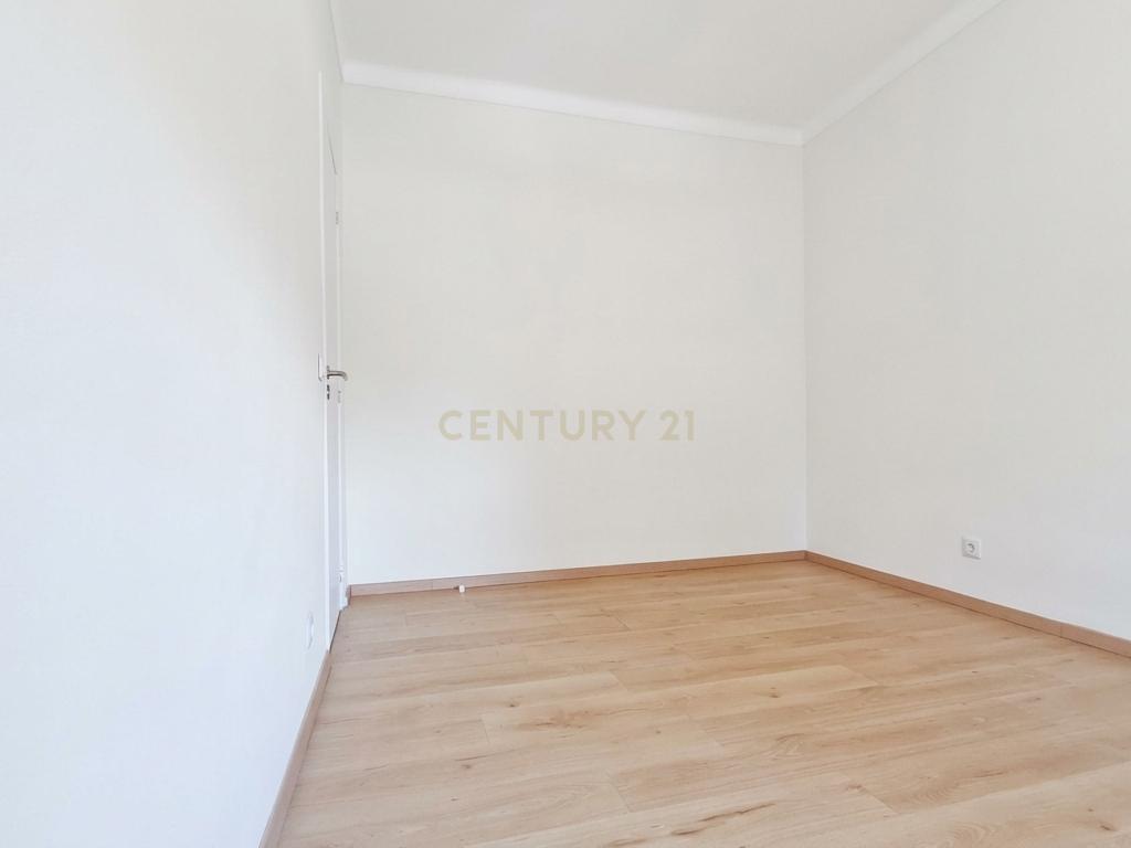 Apartamento T1 com Varandas em Barreiro, Setúbal - Image 6