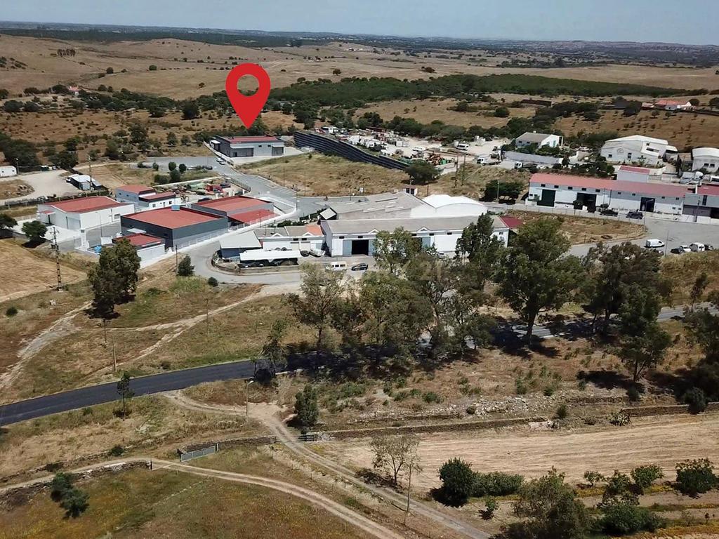 Edifício, Armazéns e Atividade Industrial. - Image 35