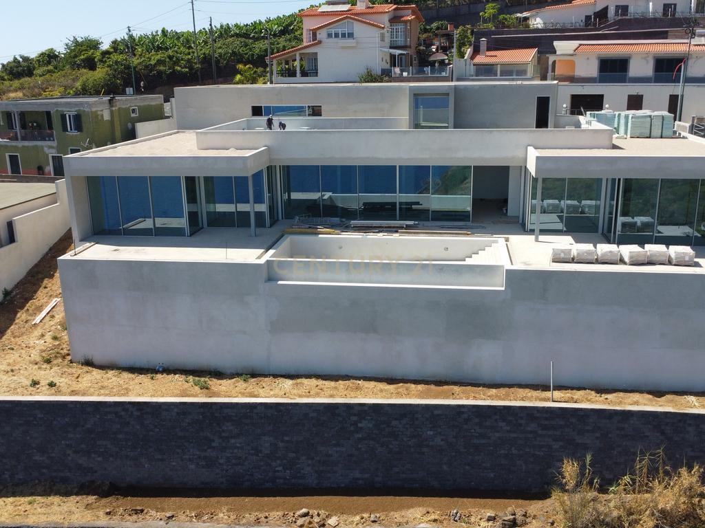 Villa de luxo Contemporânea - CALHETA - MADEIRA - Image 8
