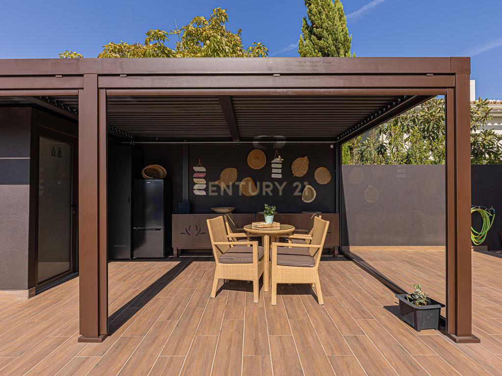 Moradia T4 de luxo, lote de gaveto 805m2, com cave e piscina. - Image 47