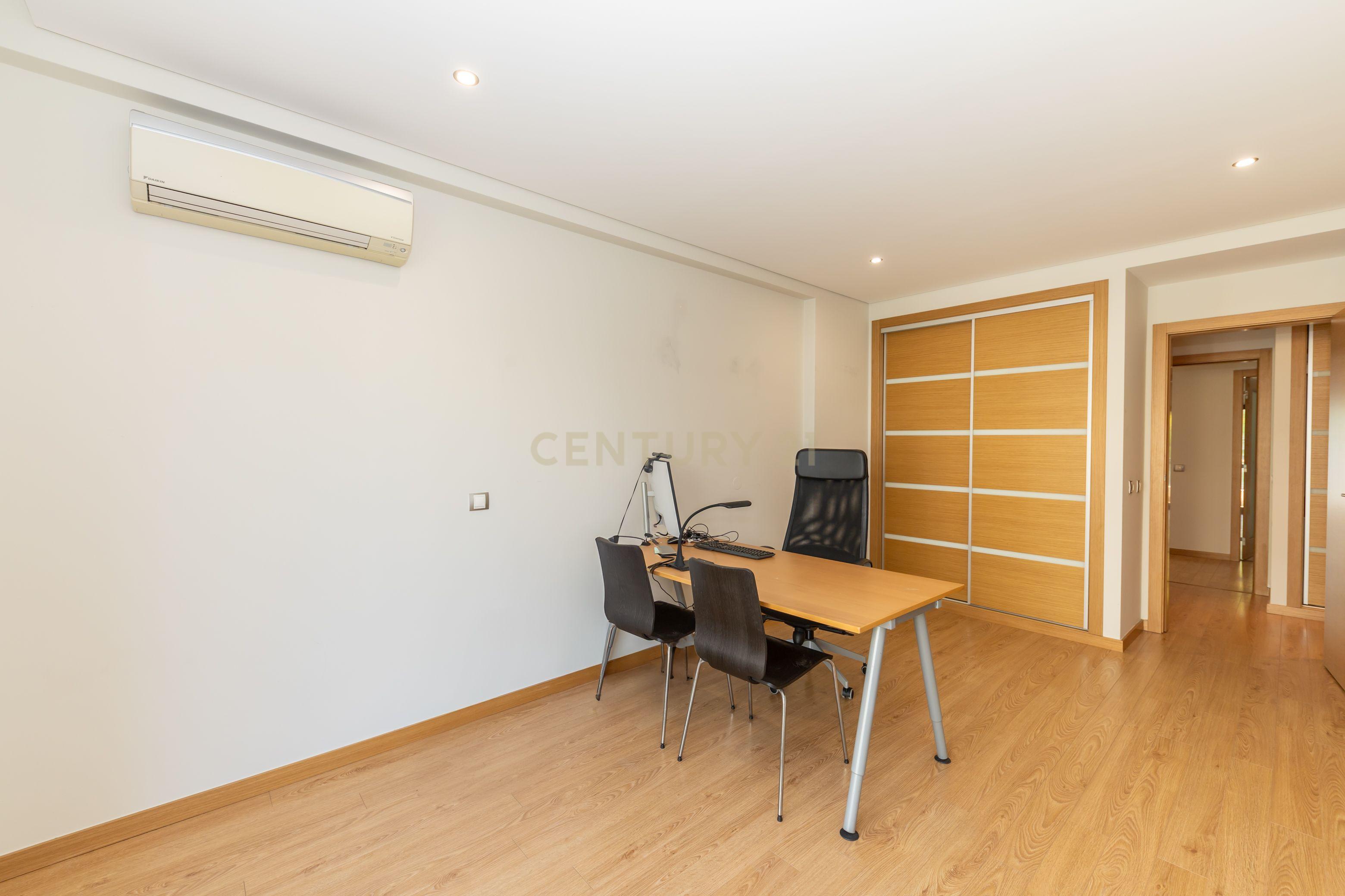 Apartamento T3 Com Box - Varandas Montijo - Image 24