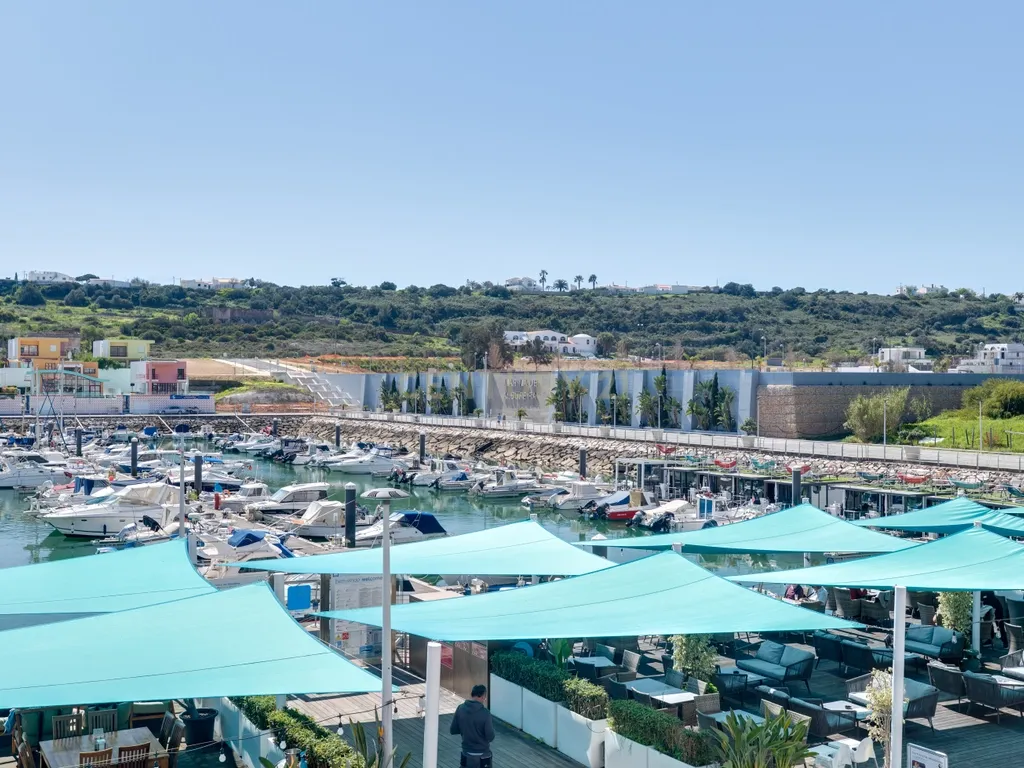 Espaço Comercial na Marina de Albufeira. Restaurante, Bar, Snack-bar, serviços. - Image 5