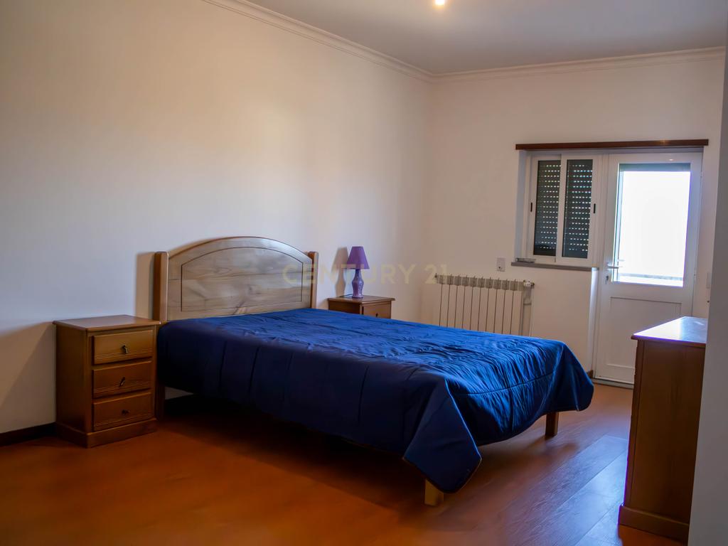 Moradia T5 Vila Nova Foz Côa - Image 15